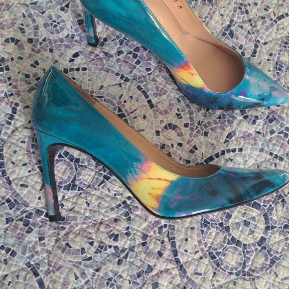 Stuart Weitzman Patent Pumps - Picture 2 of 8